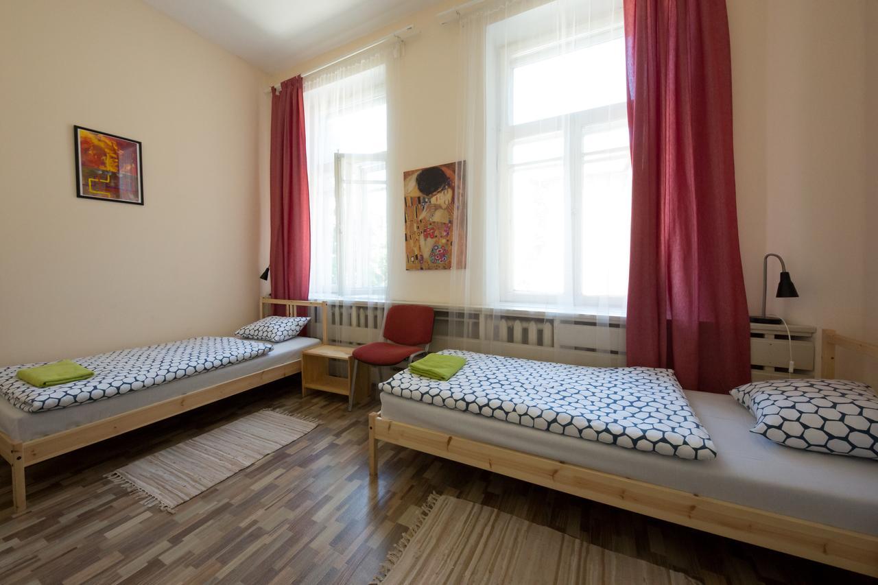 25 Hours Hostel Вільнюс Екстер'єр фото